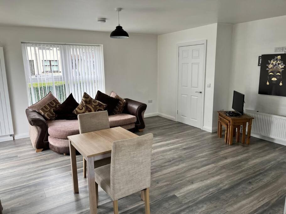 Conveniently Located, Close To City And Quiet Area Londonderry Kültér fotó